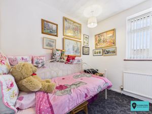 Bedroom- click for photo gallery